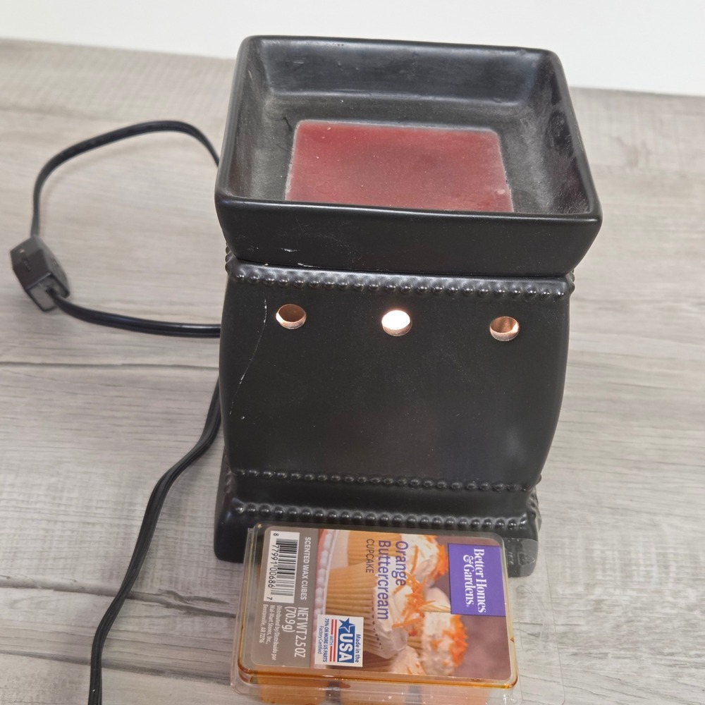 Scentsy Electric Wax Warmer Matte Black Beaded Ceramic Fragrance Burner Bundle